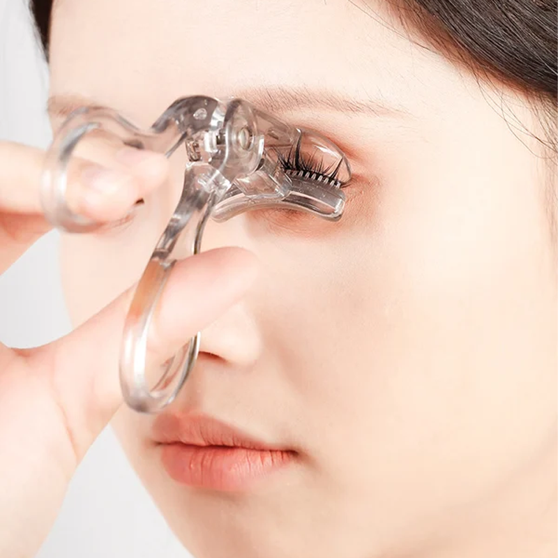 Eyelash Curler Tool